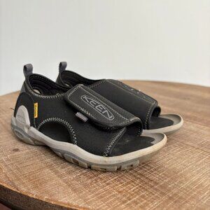 KEEN Little Boys Size 13 Hook/Loop Closure Sandals Easy On Shoes Waterproof
